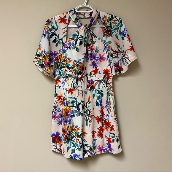 Adelyn Rae Floral Romper - Picture 2 of 7